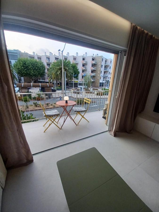 Superbe Appartement A 2 Minutes De La Mer Cavalaire-sur-Mer Luaran gambar